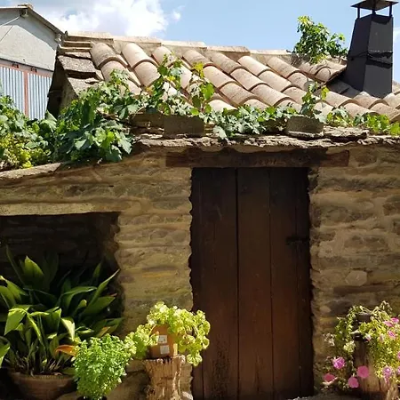 Casa Cavero Almazorre